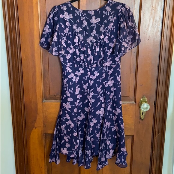 Silk designer dress! - Picture 9 of 9